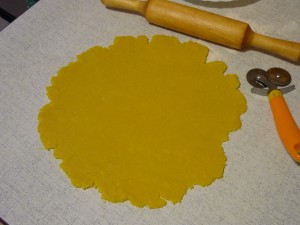 Печенье Ломтик сыра раскатать тесто