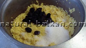 Каша пшенная с изюмом