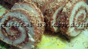Рулет яблочный с арахисом